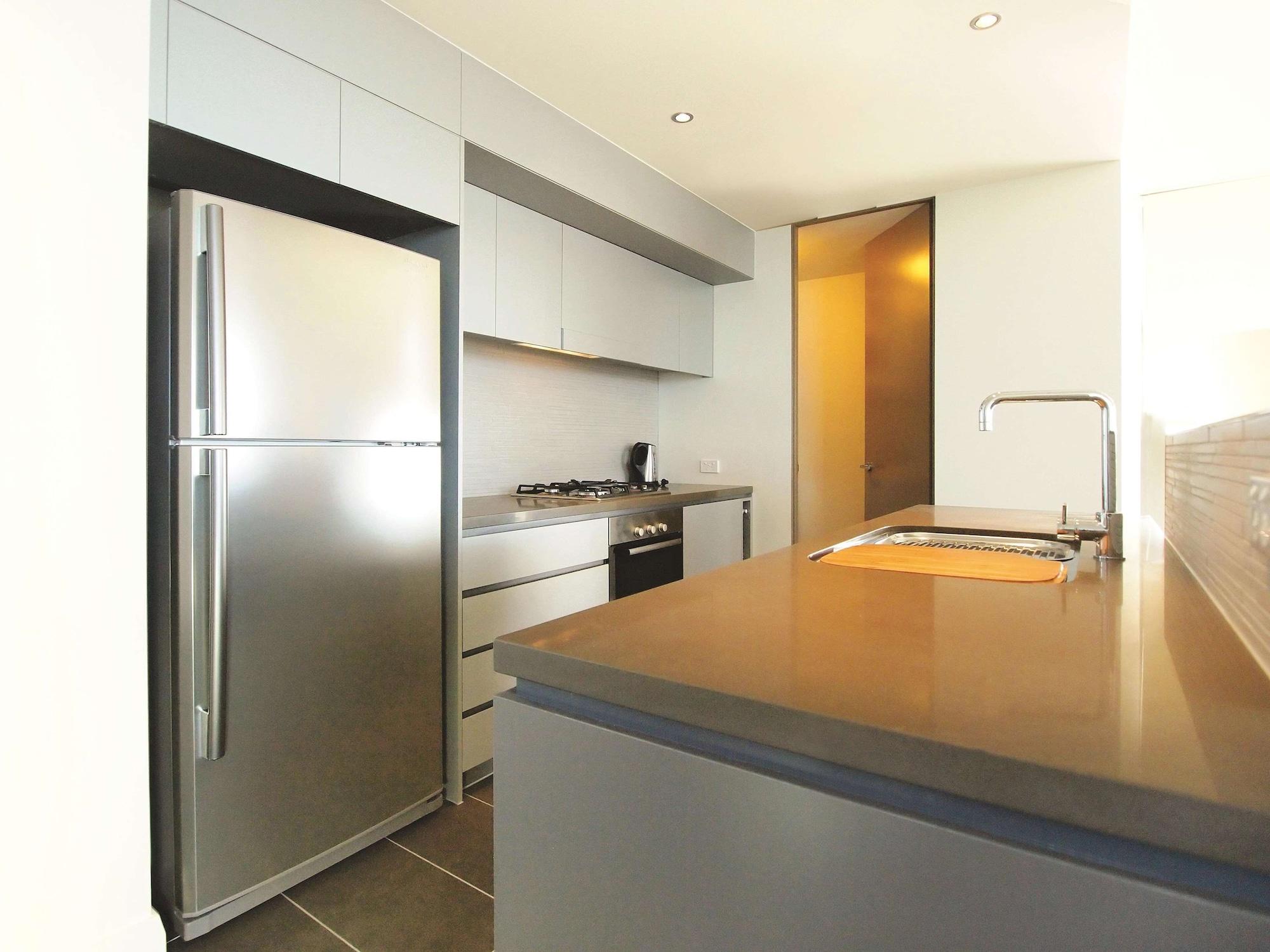 Oaks Redcliffe Mon Komo Suites Екстериор снимка