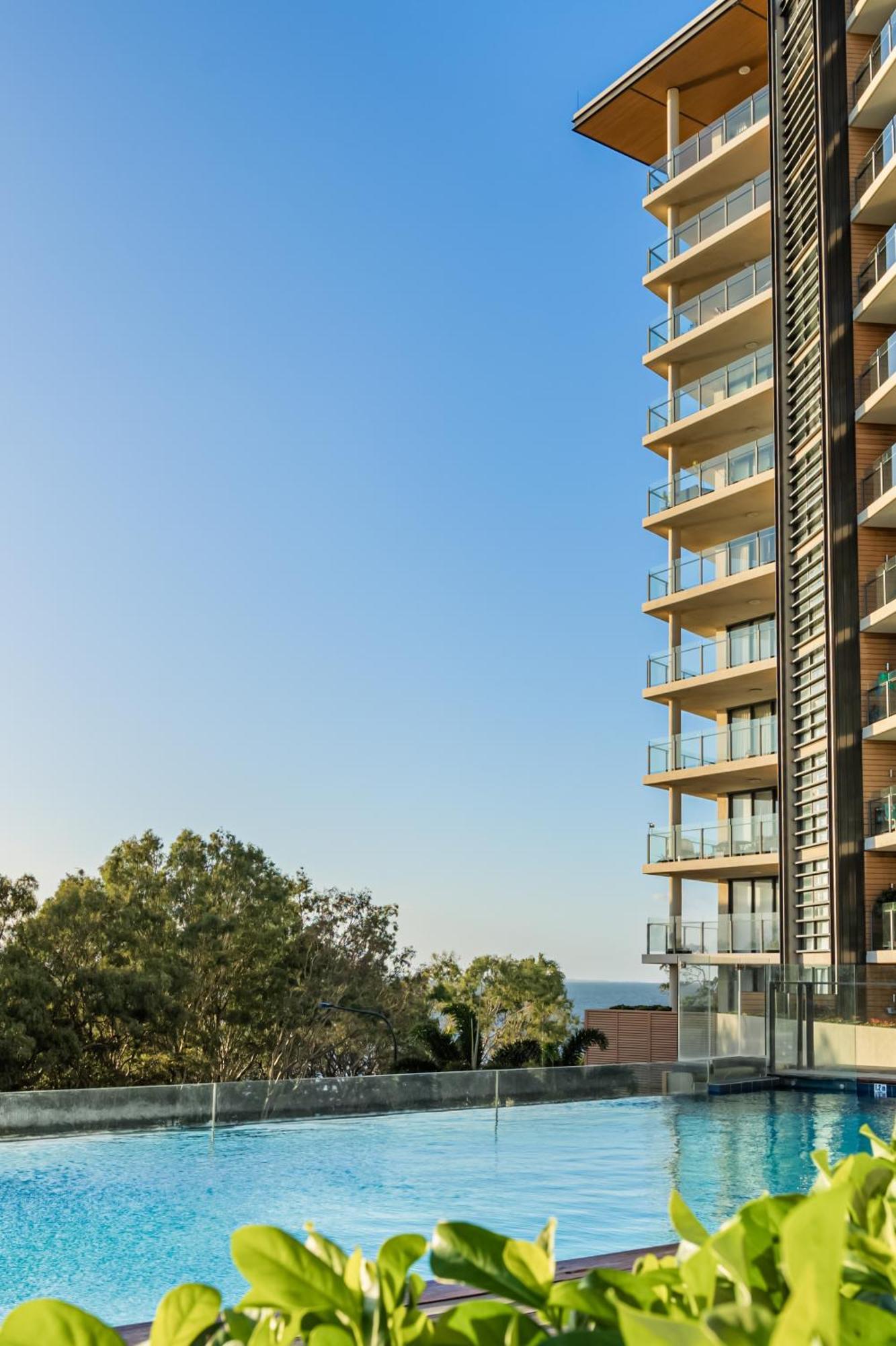Oaks Redcliffe Mon Komo Suites Екстериор снимка