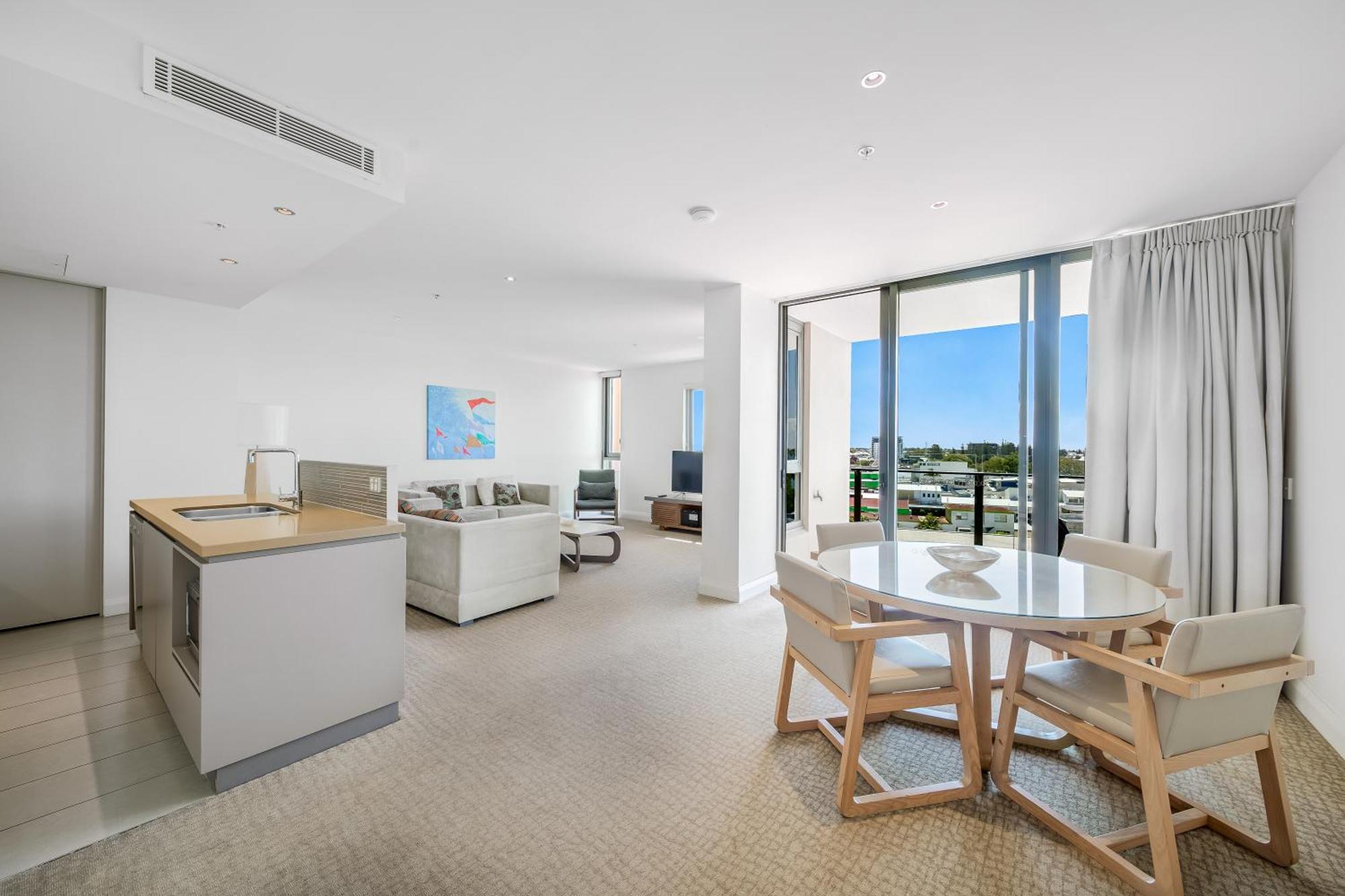Oaks Redcliffe Mon Komo Suites Екстериор снимка