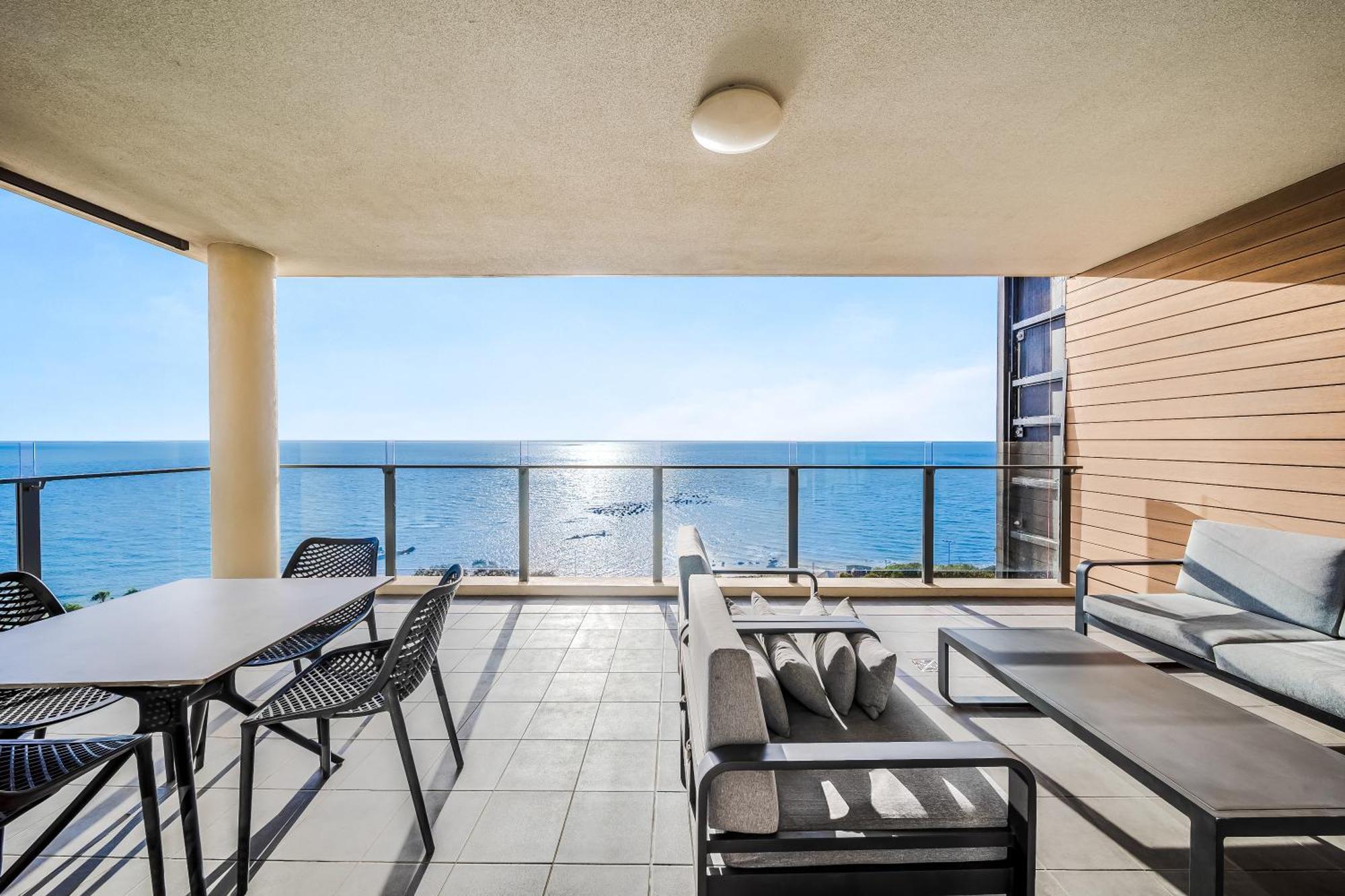 Oaks Redcliffe Mon Komo Suites Екстериор снимка