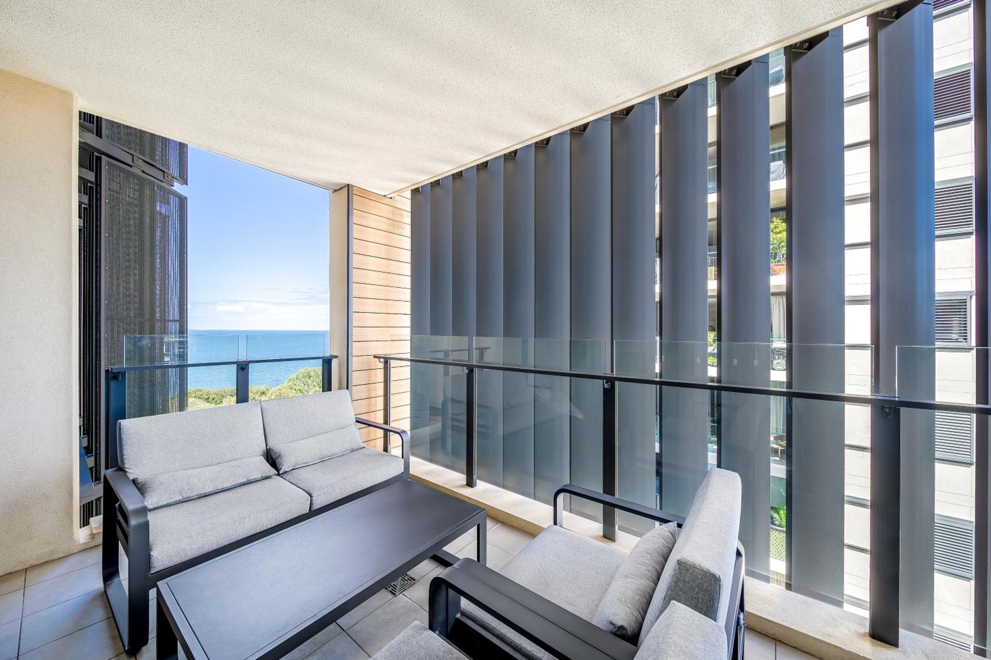 Oaks Redcliffe Mon Komo Suites Екстериор снимка