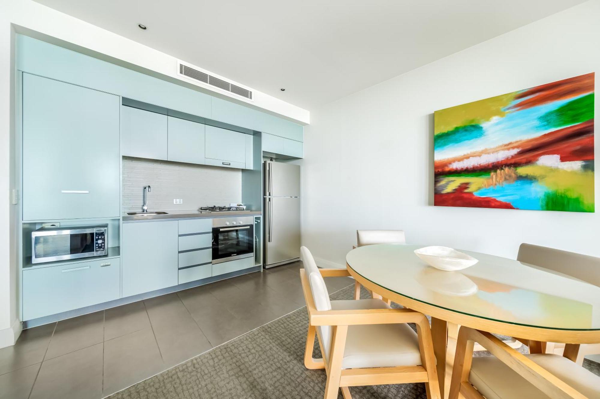 Oaks Redcliffe Mon Komo Suites Екстериор снимка