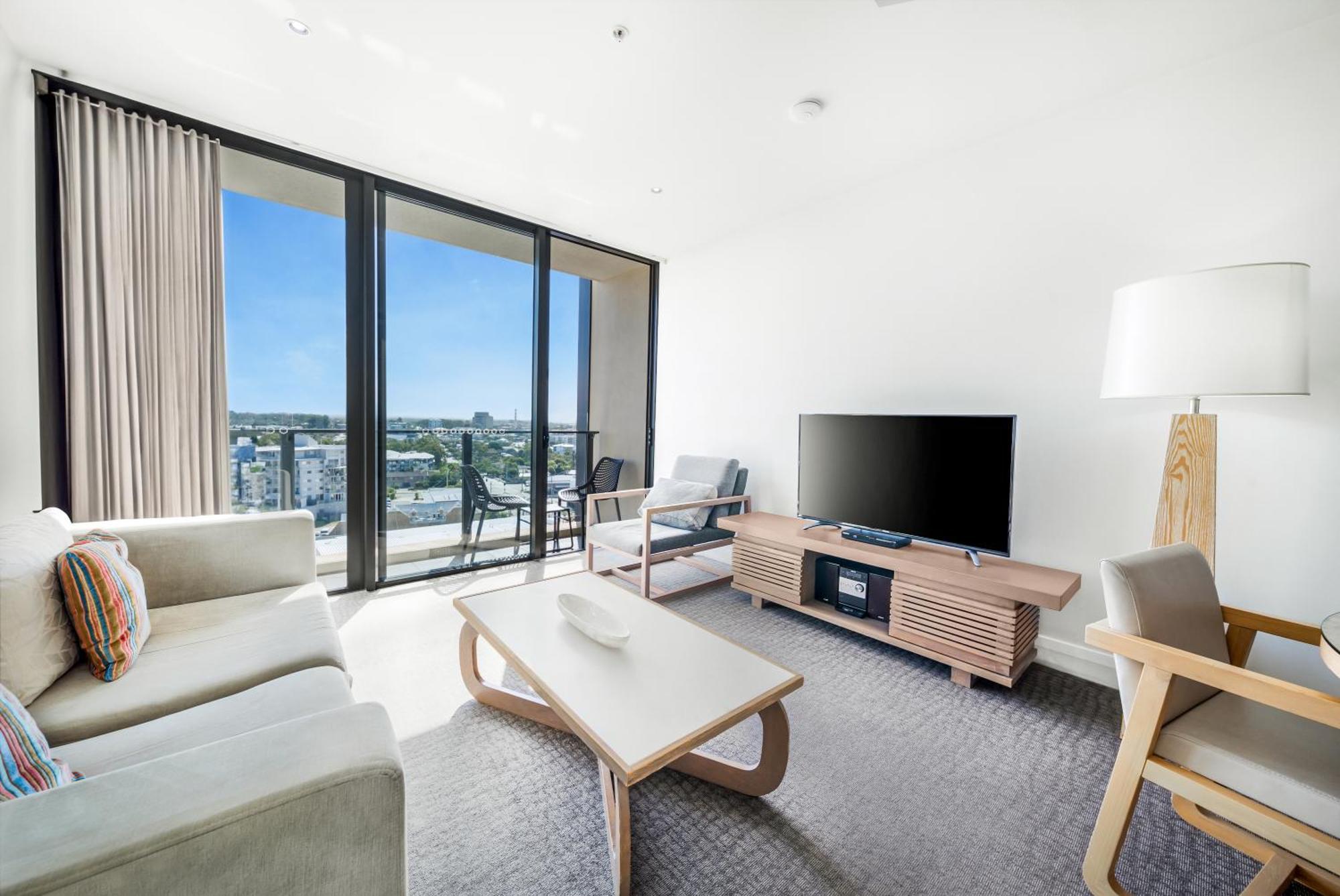 Oaks Redcliffe Mon Komo Suites Екстериор снимка
