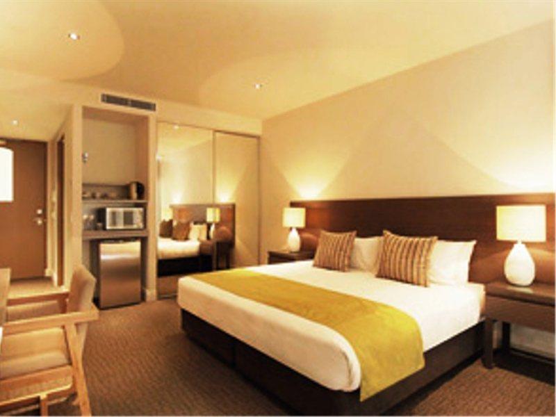 Oaks Redcliffe Mon Komo Suites Екстериор снимка