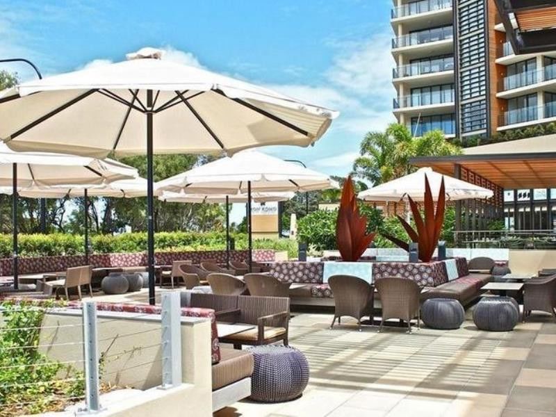 Oaks Redcliffe Mon Komo Suites Екстериор снимка